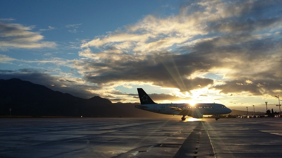 Image for article Preparing for Takeoff: How Flight Pre Prep Helps Commercial Pilots